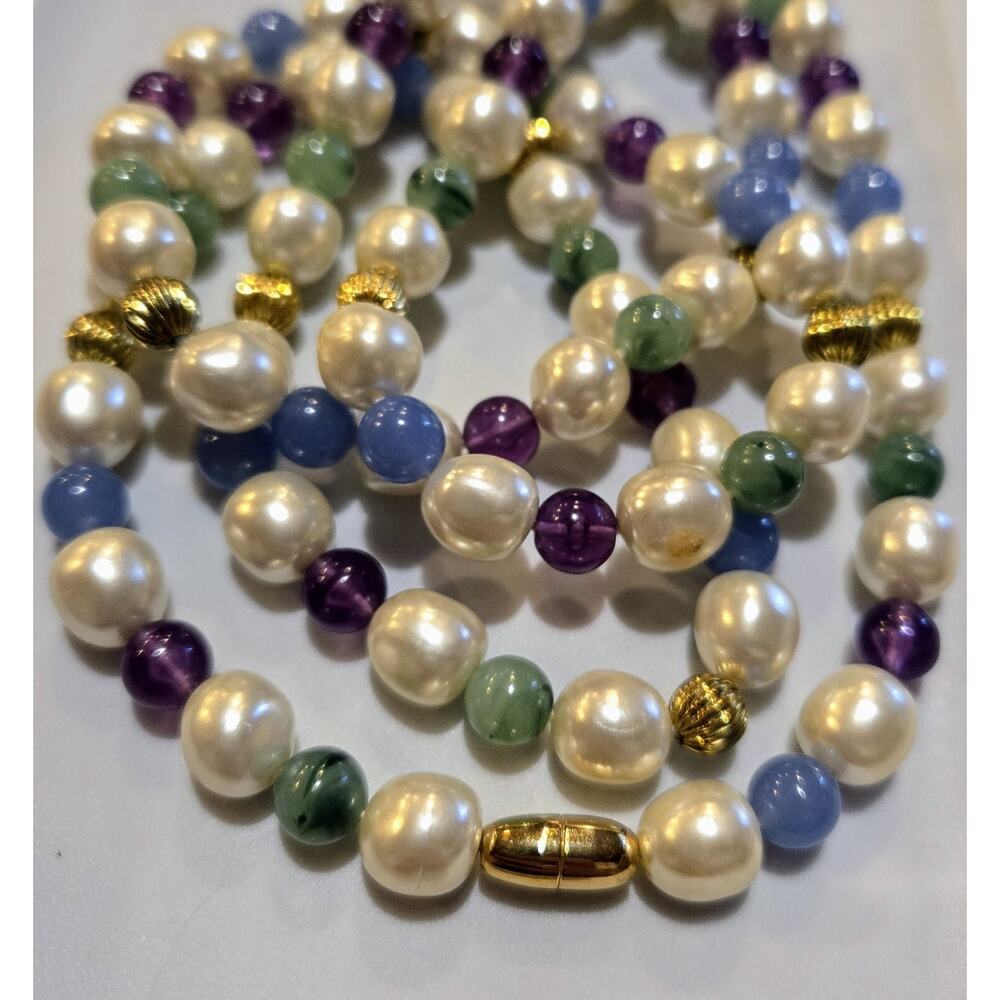 Avon Impressionistic Pastels Faux Pearl Beaded Necklace Vintage 1986 38"